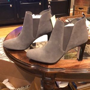 New Women’s Size 11  2 Grey Suede  Booties